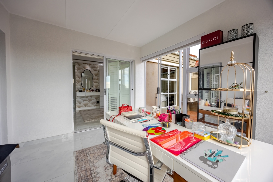 3 Bedroom Property for Sale in Century City Western Cape